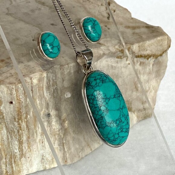 Sterling Silver 925 Oval Dyed Howlite Faux Turquoise Necklace & Earring Set - Picture 5 of 16